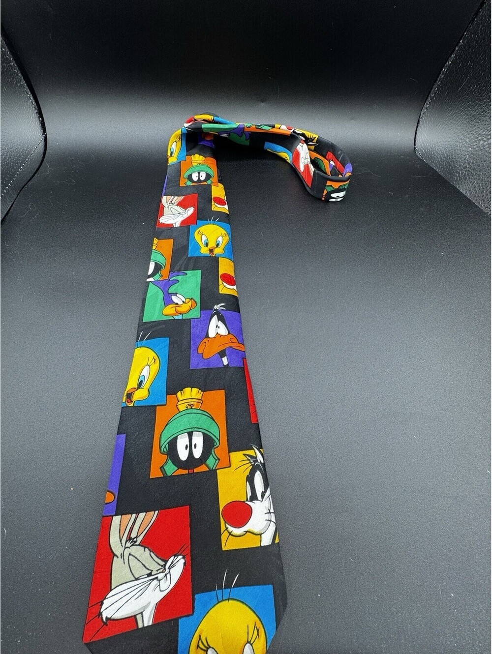 Vintage 1993 Looney Tunes Mania Tie Bugs Bunny Tweety Marvin Daffy Sylvester